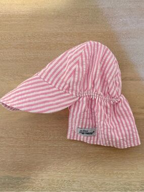 NWOT The Original Flap Happy Flap Hat UPF 50+ Pink Stripe Seersucker